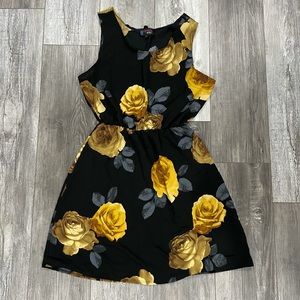 Black short sleeve Dress with Yellow Roses Flowers Dress